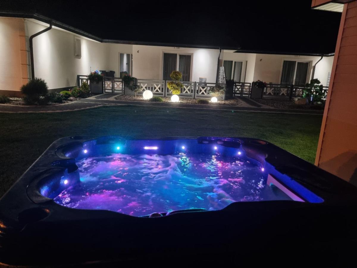 Apartamenty Dzemejra - Jumeirah Ujście-Darłowskie 外观 照片