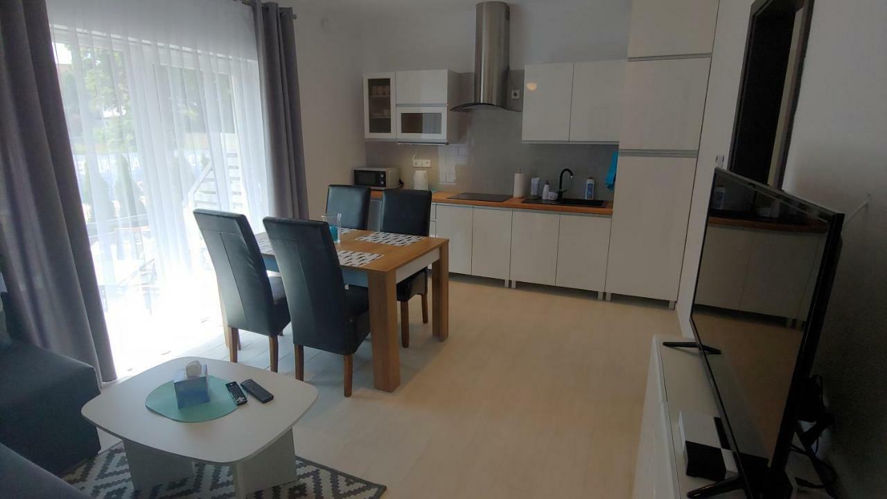 Apartamenty Dzemejra - Jumeirah Ujście-Darłowskie 外观 照片